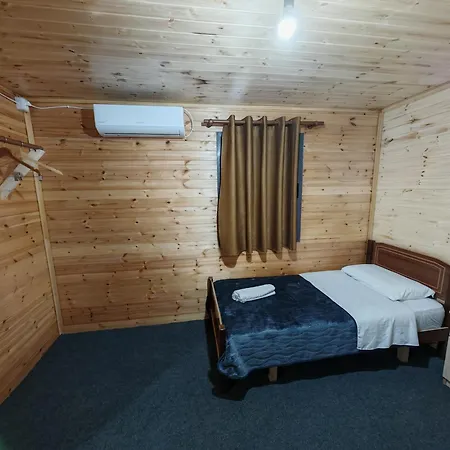 Riverside Komani Lake Room photo