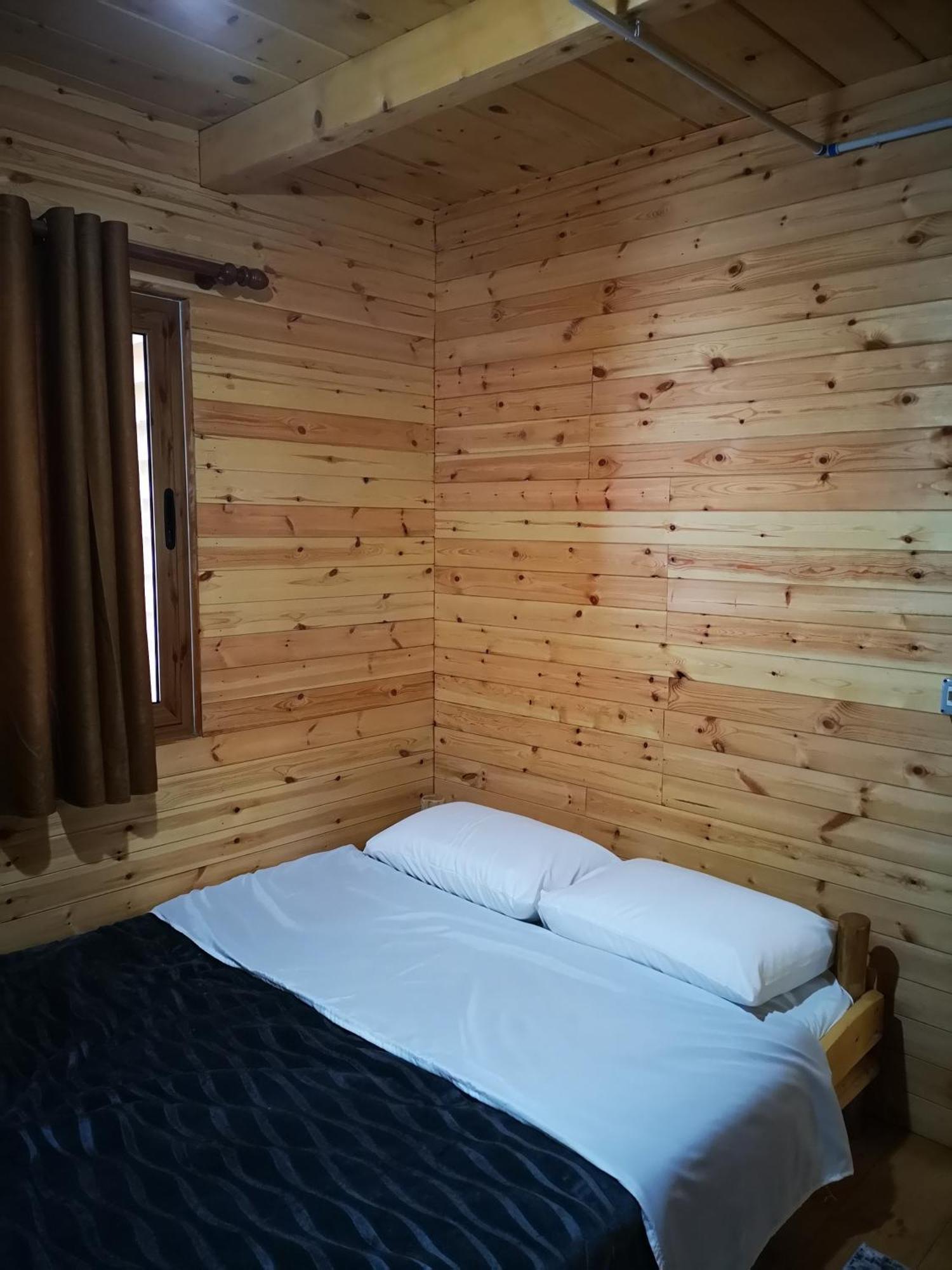 Hostel Riverside Komani