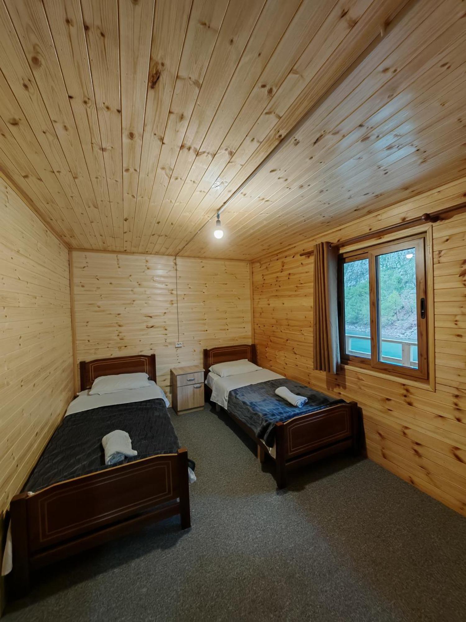 Riverside Komani Hostel